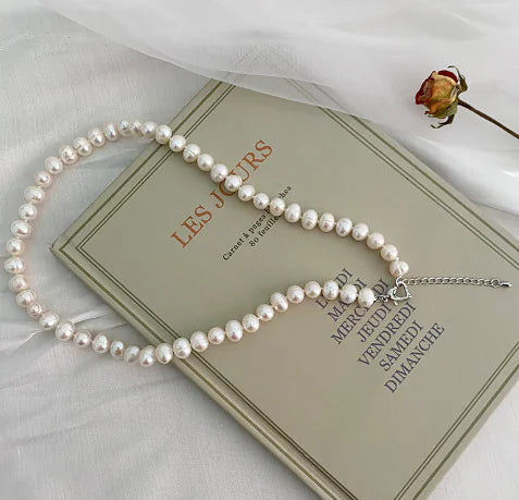 GZ Ice presents Big Edison Natural Freshwater Pearl Necklace. Edison pearls have gained popularity for their beauty and affordability compared to their saltwater counterparts, making them a desirable choice for jewelry enthusiasts.