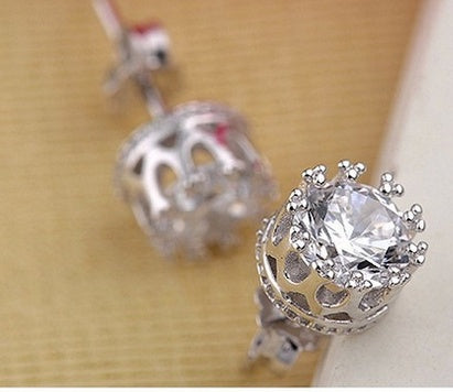 GZ Ice presents 925 Sterling Silver Crown Earrings.