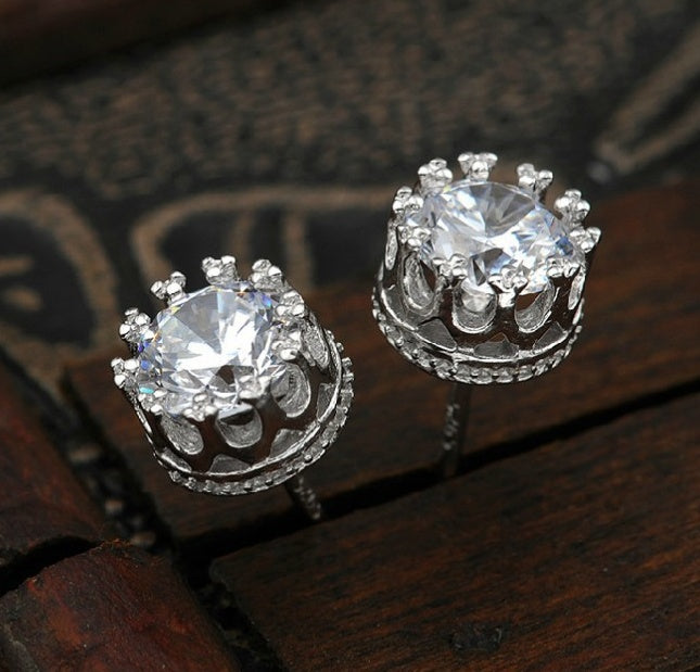 GZ Ice presents 925 Sterling Silver Crown Earrings.