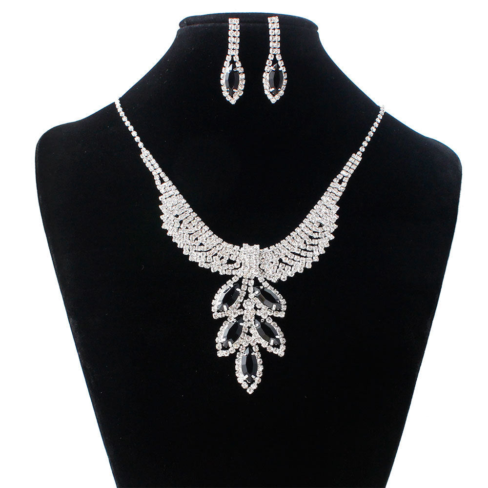 GZ Ice presents this Fashion Trendy Bling Rhinestone necklace and earring