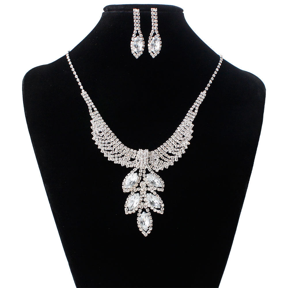 GZ Ice presents this Fashion Trendy Bling Rhinestone necklace and earring