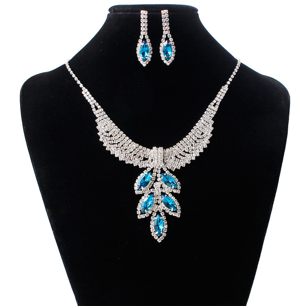 GZ Ice presents this Fashion Trendy Bling Rhinestone necklace and earring